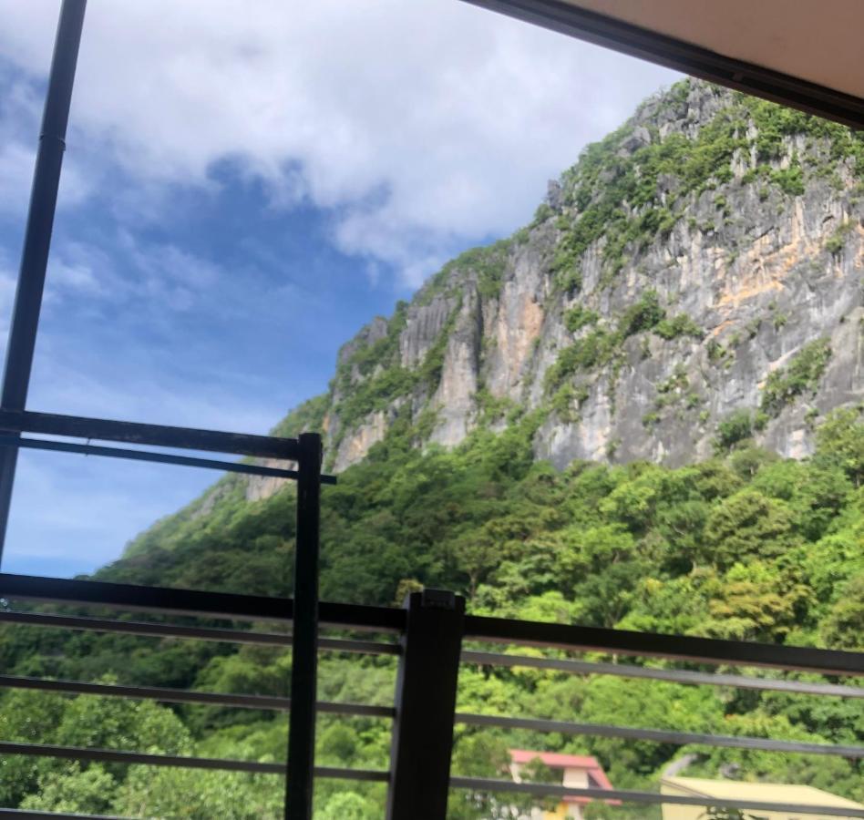 Lolo Bob'S Bed And Breakfast 엘니도 외부 사진