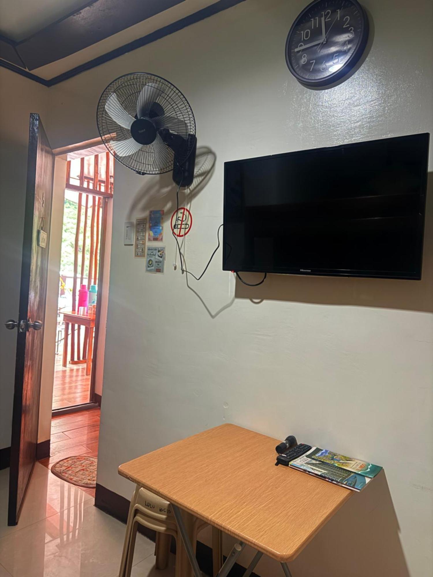 Lolo Bob'S Bed And Breakfast 엘니도 외부 사진