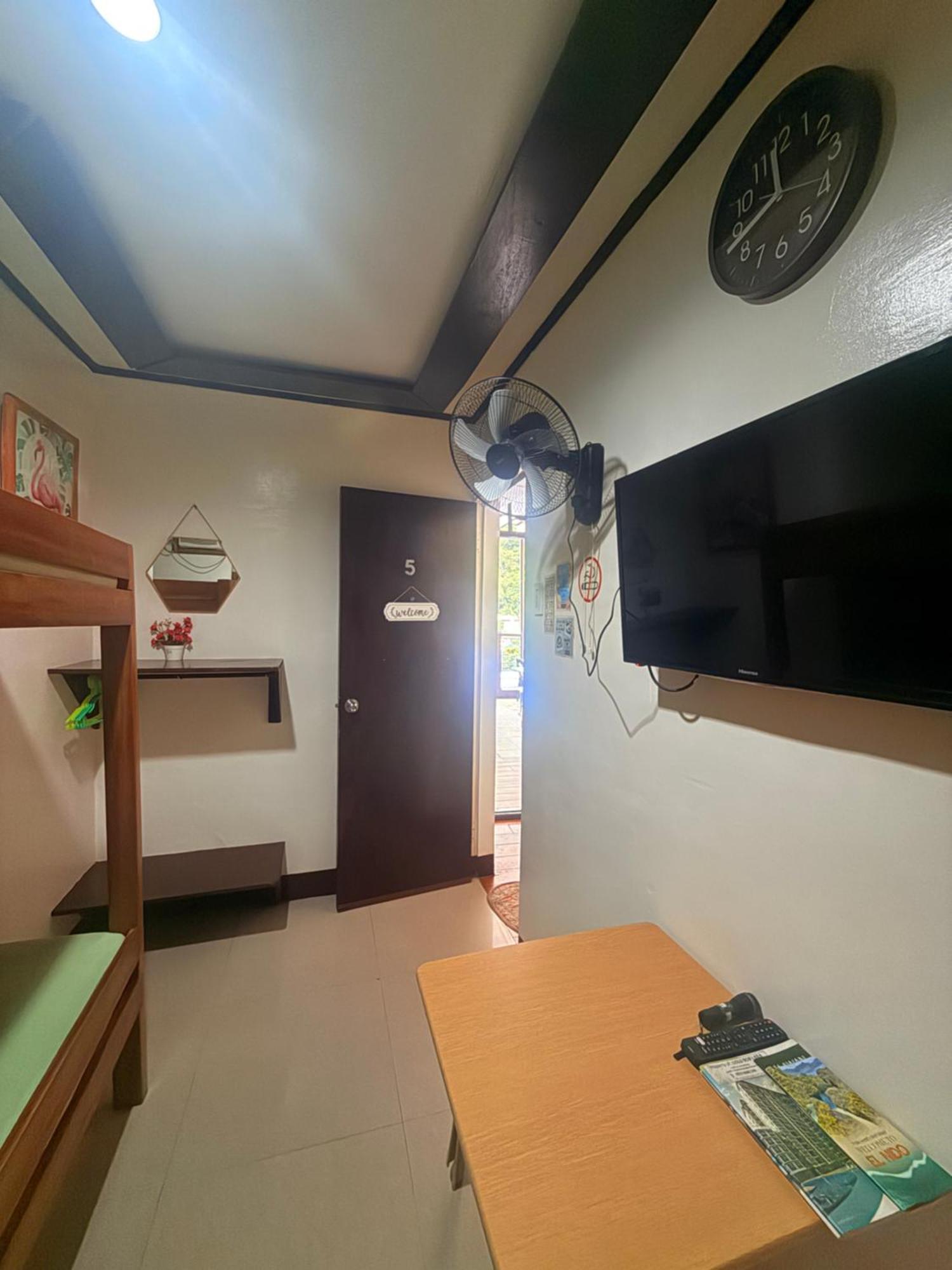 Lolo Bob'S Bed And Breakfast 엘니도 외부 사진