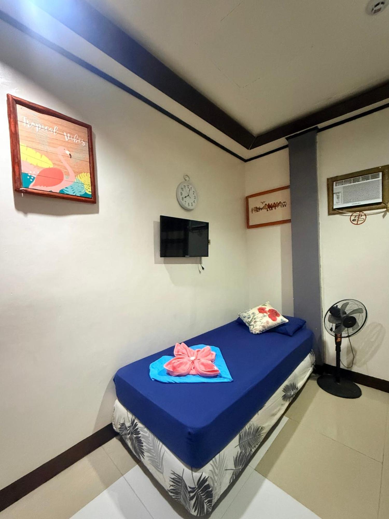 Lolo Bob'S Bed And Breakfast 엘니도 외부 사진