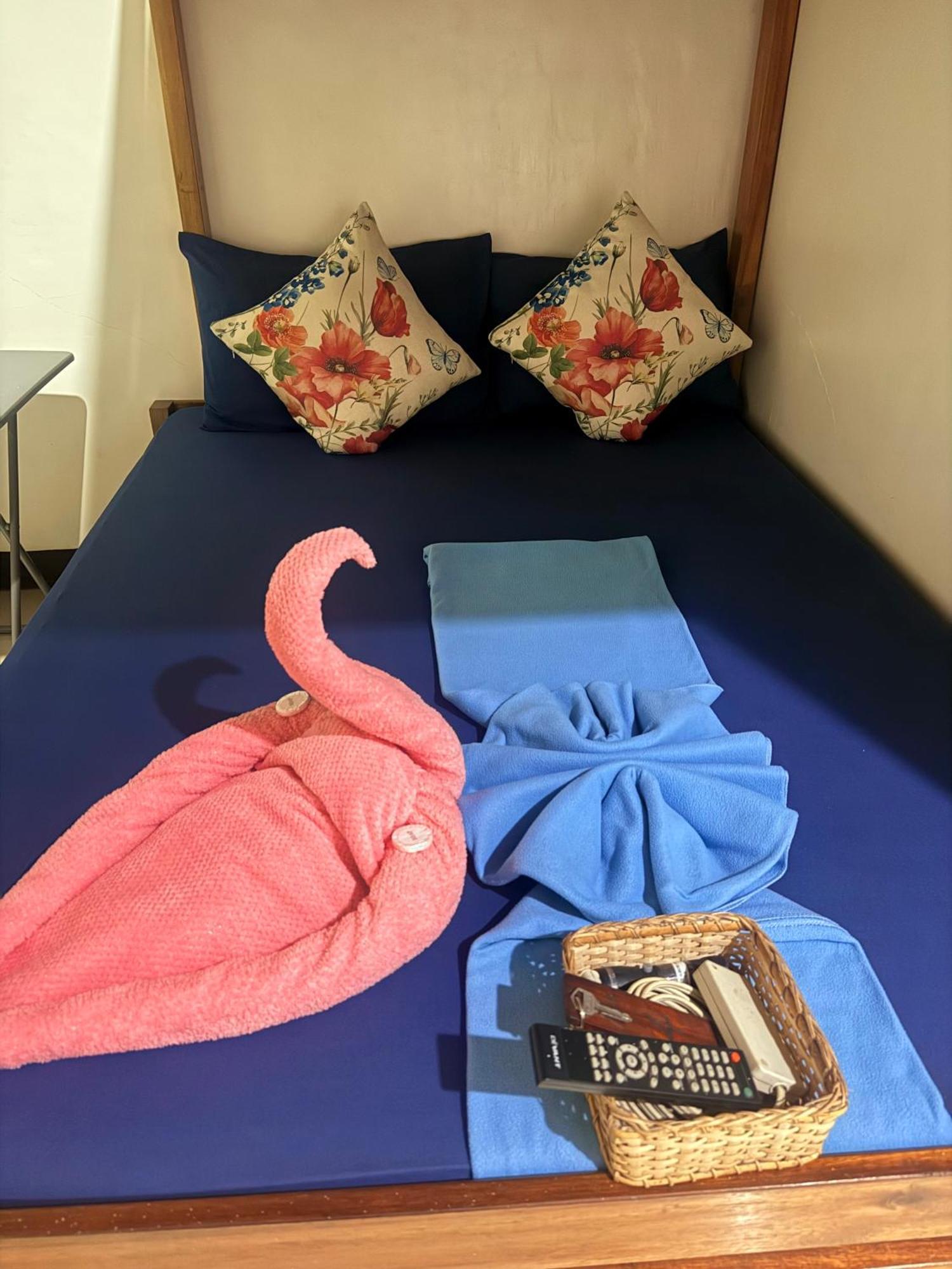 Lolo Bob'S Bed And Breakfast 엘니도 외부 사진