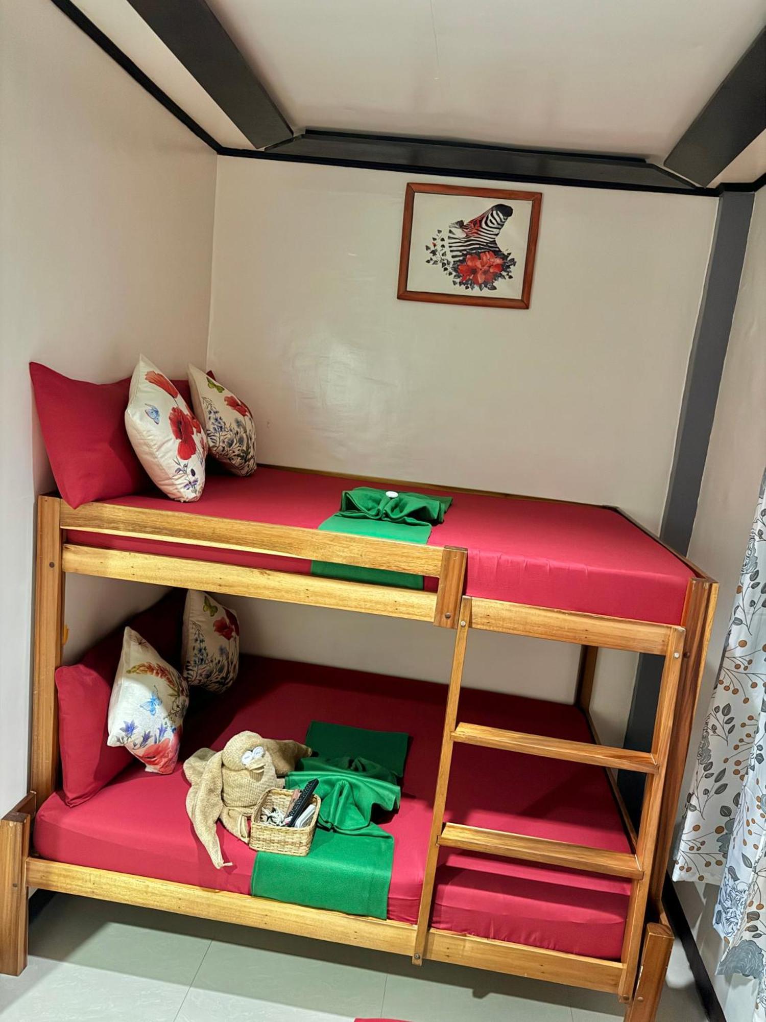 Lolo Bob'S Bed And Breakfast 엘니도 외부 사진