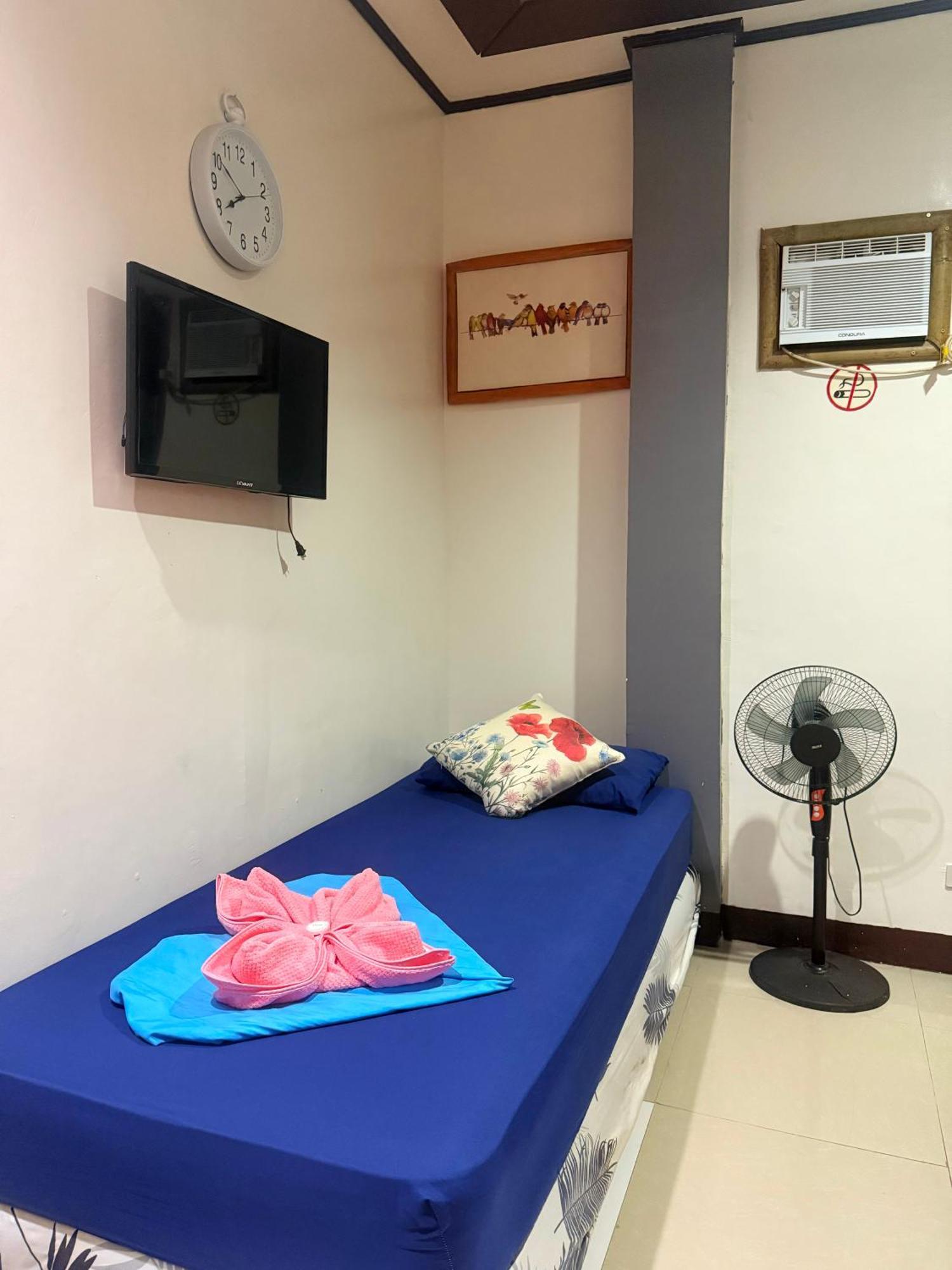 Lolo Bob'S Bed And Breakfast 엘니도 외부 사진