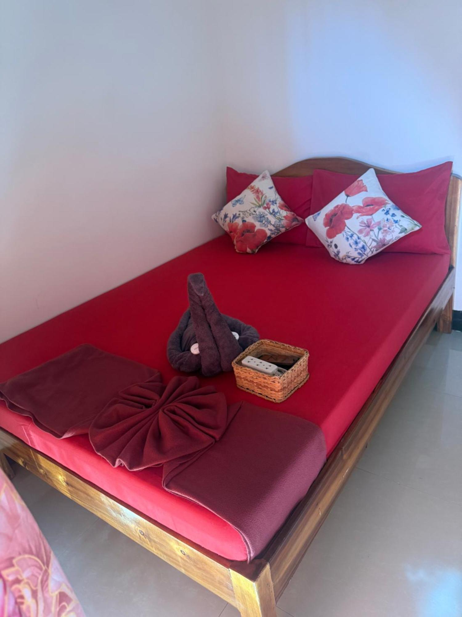 Lolo Bob'S Bed And Breakfast 엘니도 외부 사진