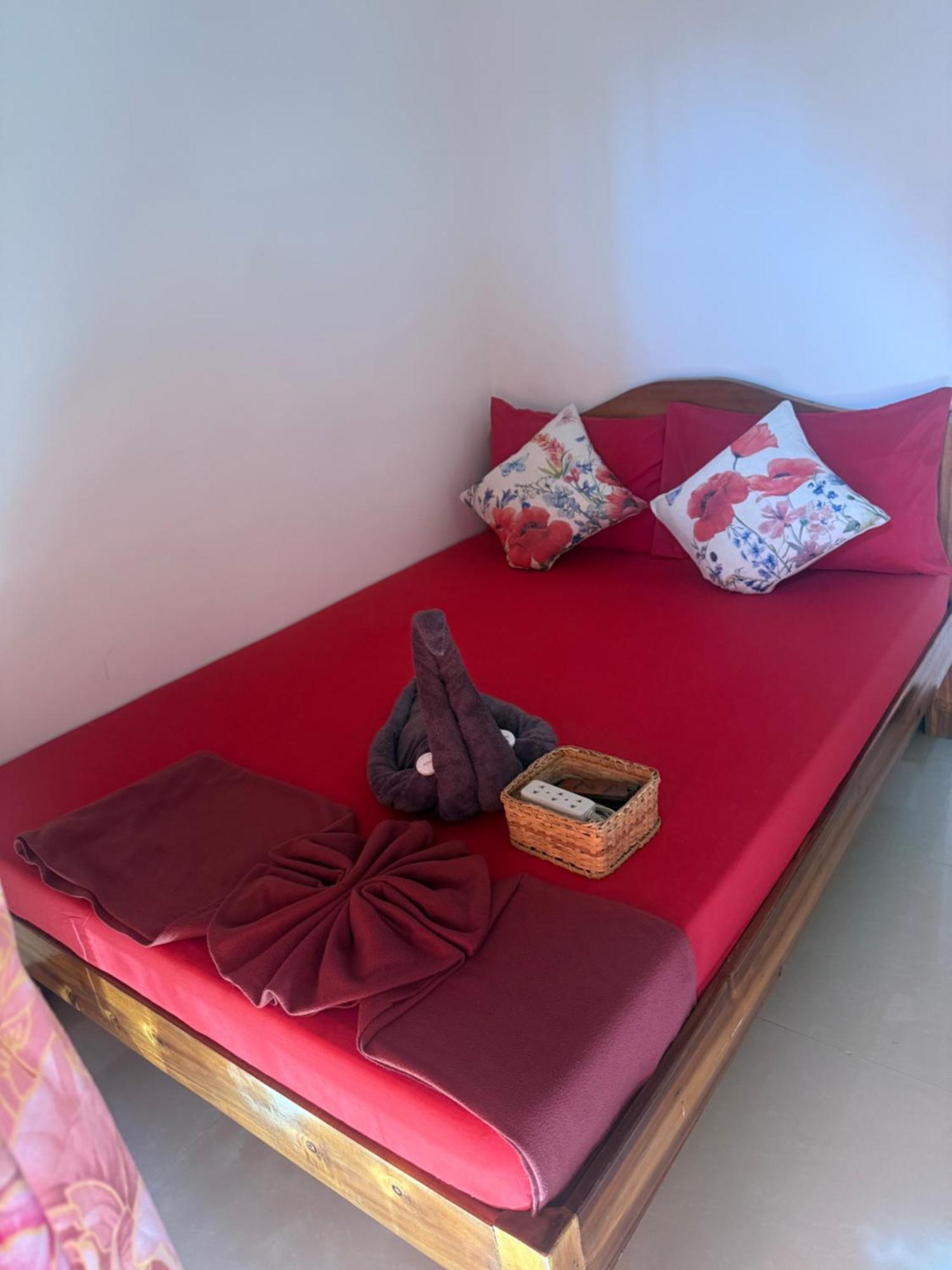 Lolo Bob'S Bed And Breakfast 엘니도 외부 사진